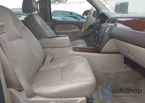2013 Chevrolet Tahoe Ltz из США, поврежденный, VIN 1GNSCCE0XDR146098